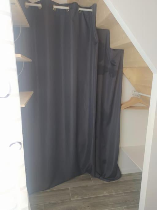 Le Petit Pied A Terre Du Luberon Apartment Merindol Bagian luar foto